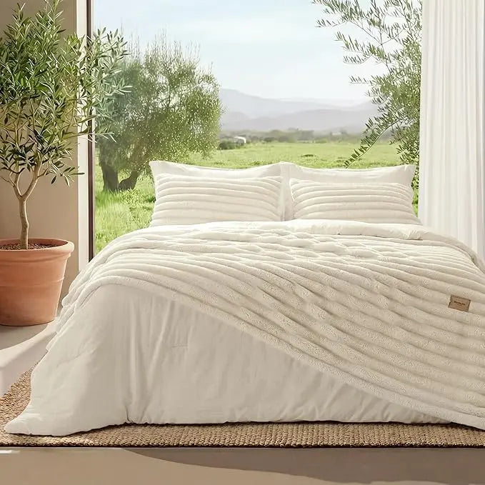 6 Pieces Gentlesoft 2-in-1 Detachable Comforter Set with Fluffy Blanket, SnapTech Design, All Season Bedding
